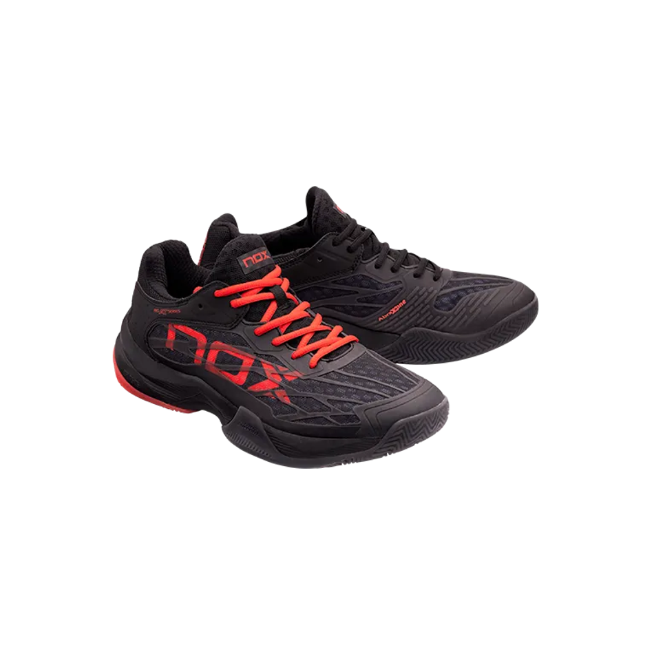 NOX AT10 LUX Черные-Красные кроссовки