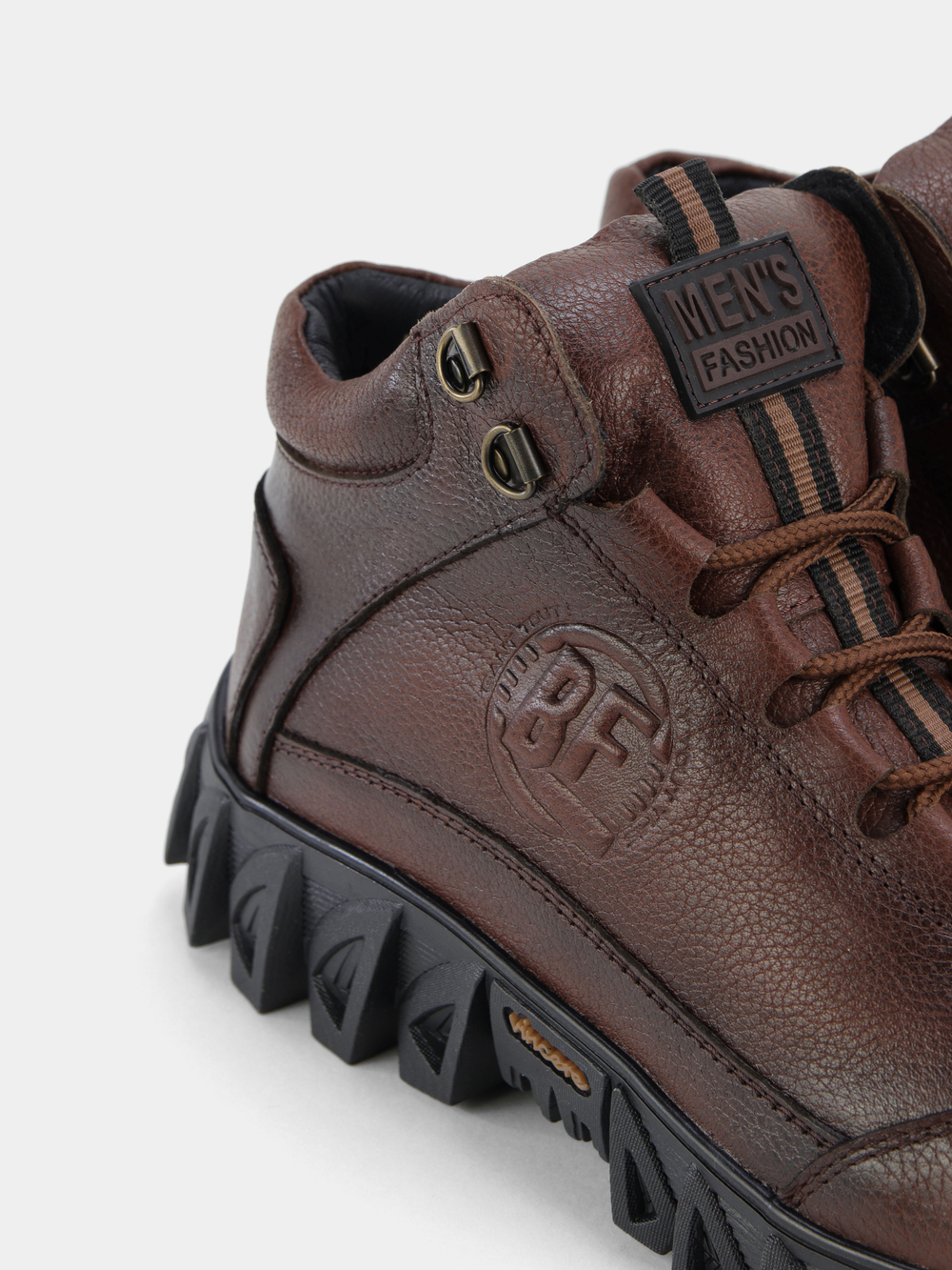 Ботинки мужские M2800-1R