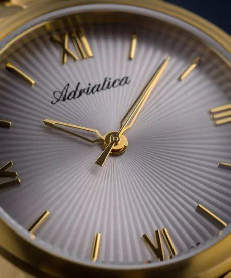 Женские швейцарские часы Adriatica A3537.1167Q