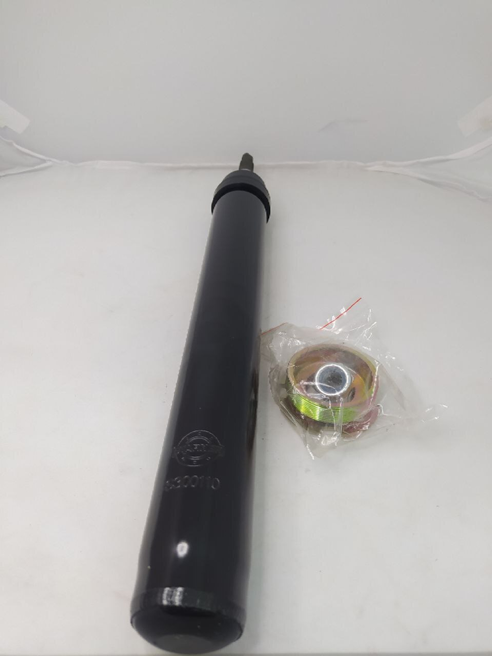 Амортизатор пер. масляный STARNER S300110 LADA(ВАЗ) 2110