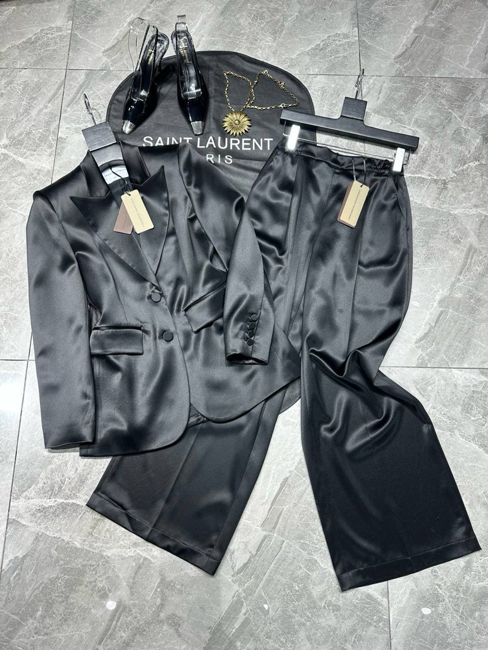 Костюм Yves Saint Laurent