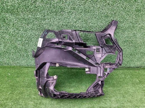 Кронштейн ПТФ правый BMW X1 F48 (2019-2022)