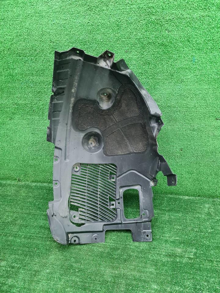 Подкрылок передний левый BMW X6 G06 (2019-2023)