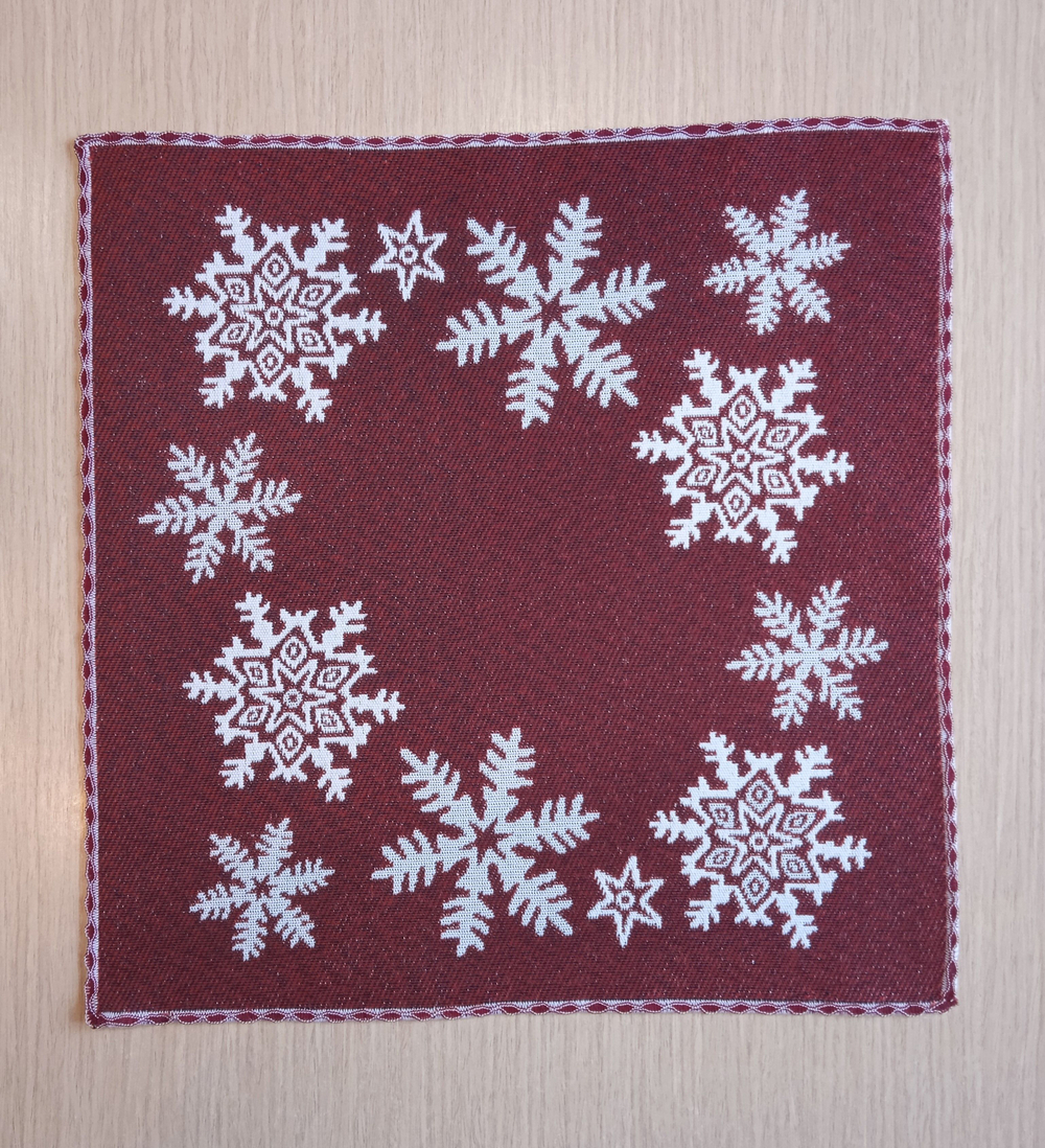 Набор декоративных гобеленовых салфеток Снежинки 32х32 (2 шт.)