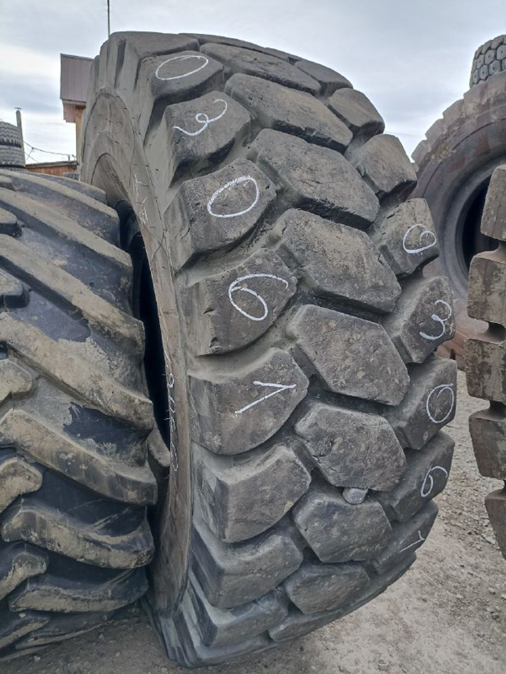 24.00R35 Michelin XDT шина б/у