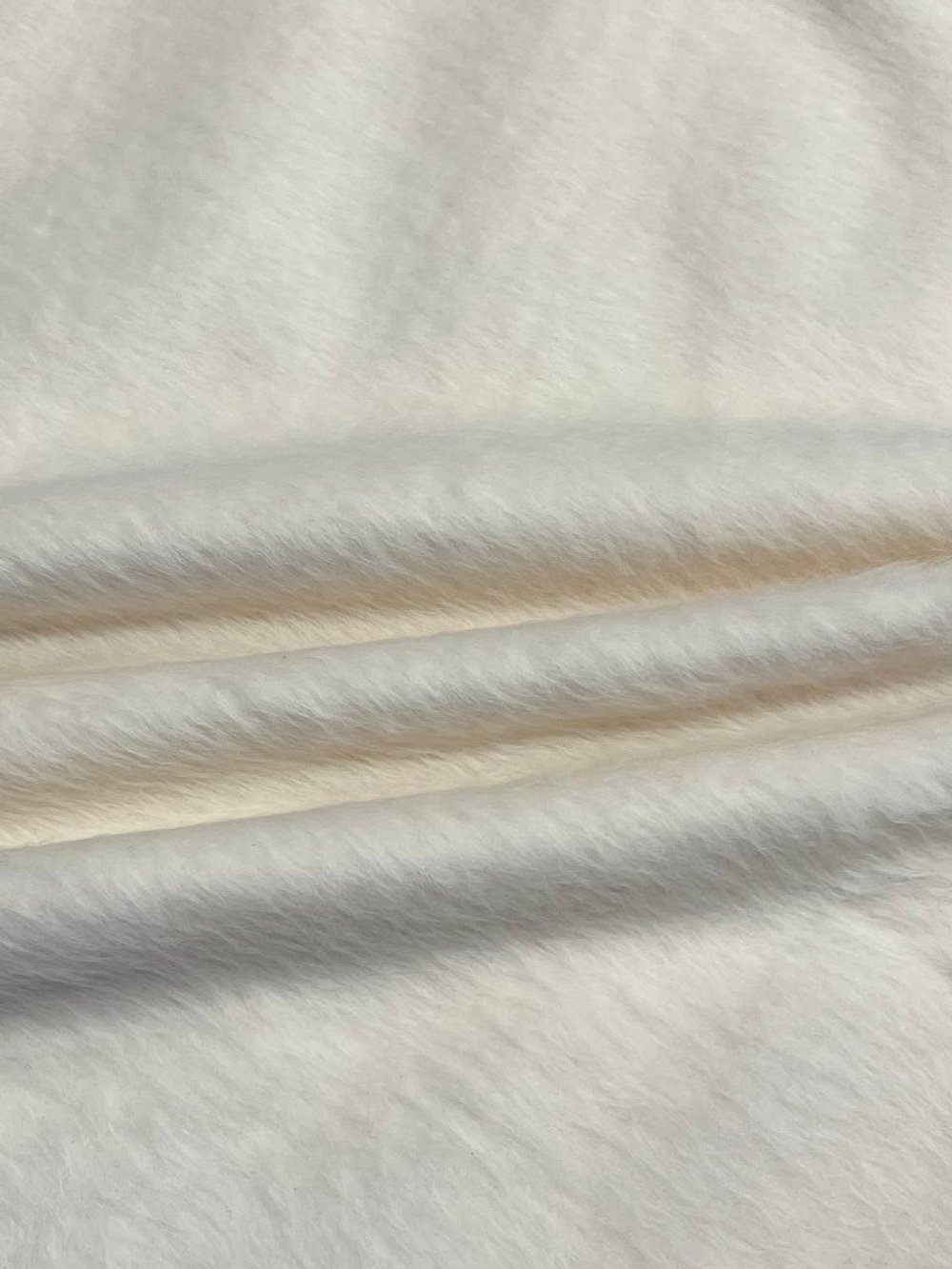 Альпака пальтовая на гусином пуху белая