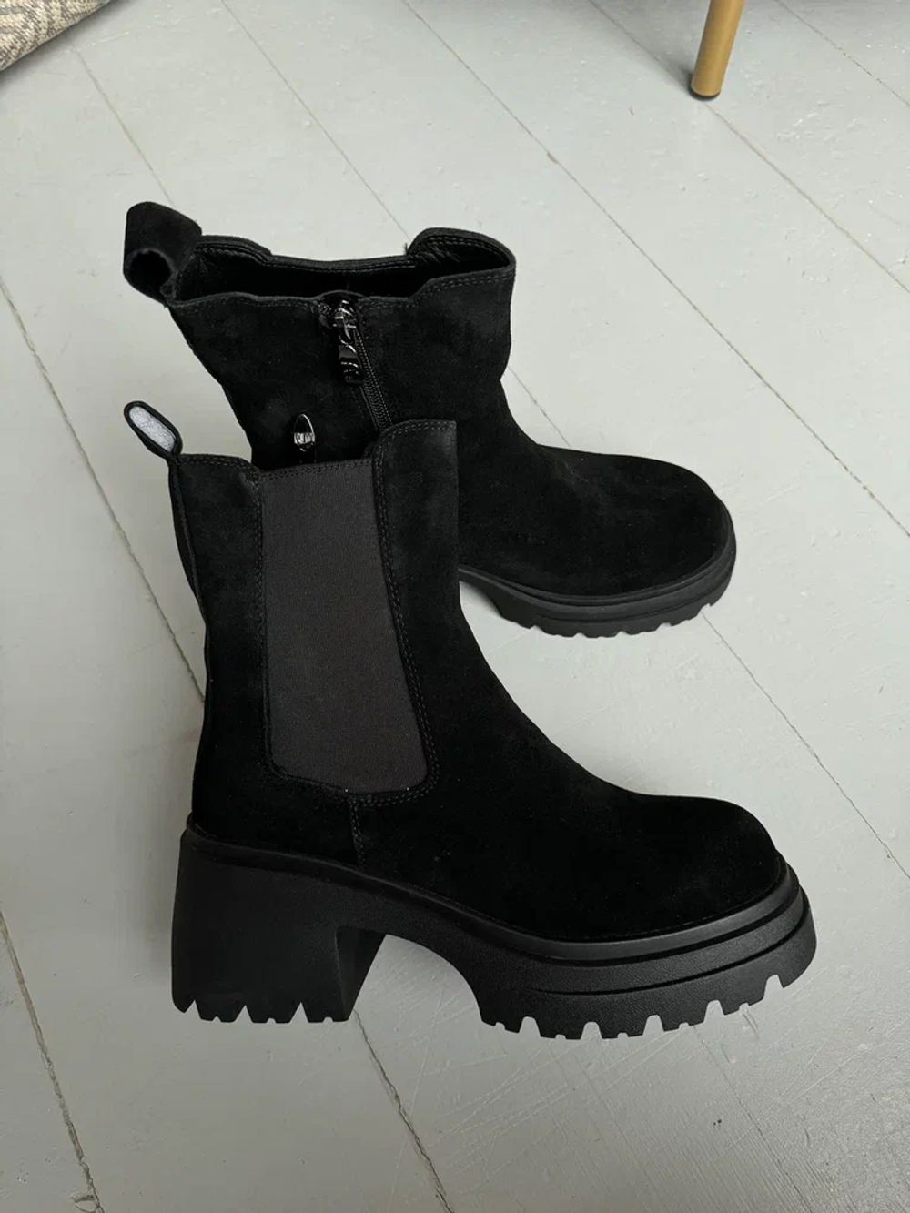 Ботинки зимние из натуральной замши