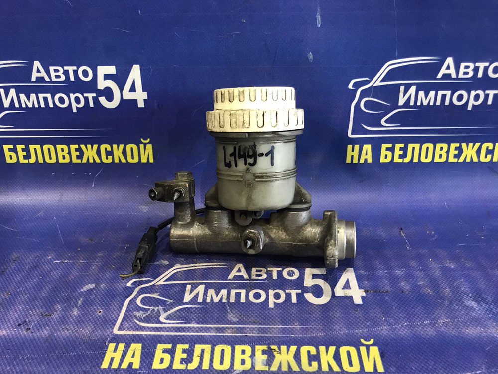 Главный тормозной цилиндр MITSUBISHI PAJERO 1990