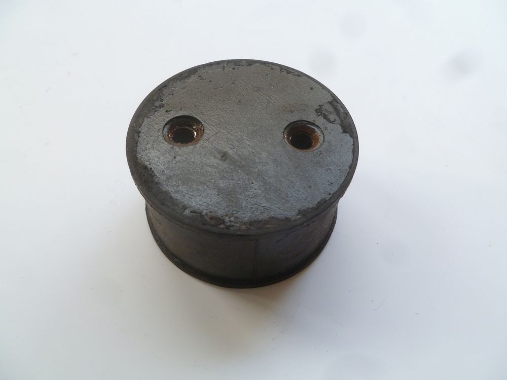 Амортизатор ручки (67х35,5х2D2 М10х19 и М8х12) MS120, ВП-15 (Handle stopper for MS-15,156005)