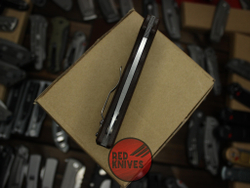 Нож Spyderco Shaman - клинок серрейтор, рукоять микарта