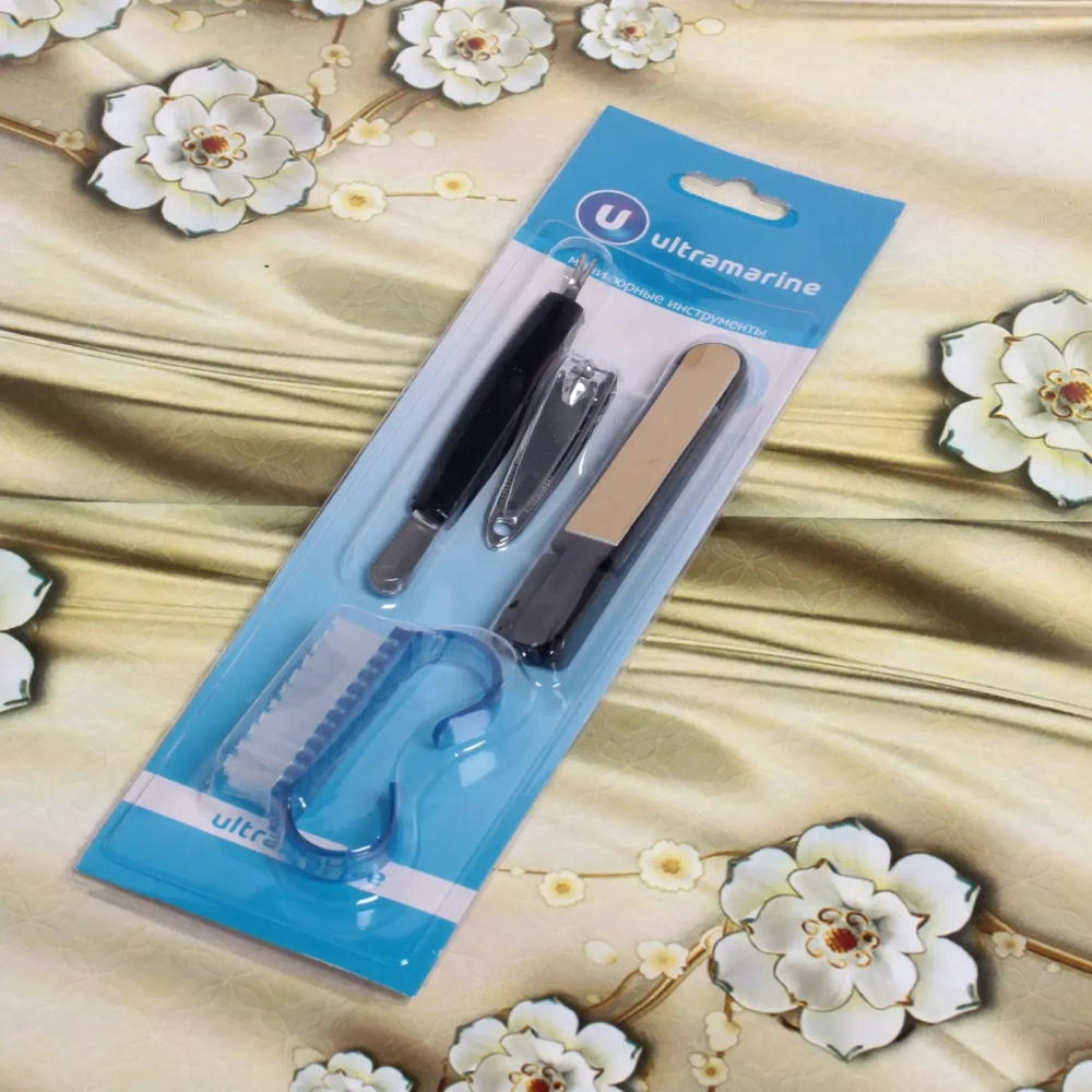 Маникюрный набор на блистере, 4 предмета «Ultramarine» (кусачки, щетка, триммер и полировка)