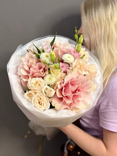 Авторский букет в розовой гамме