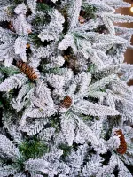 Заснеженная елка с шишками «ile Grande» (Литая+пвх) 240 см / 2,4 м