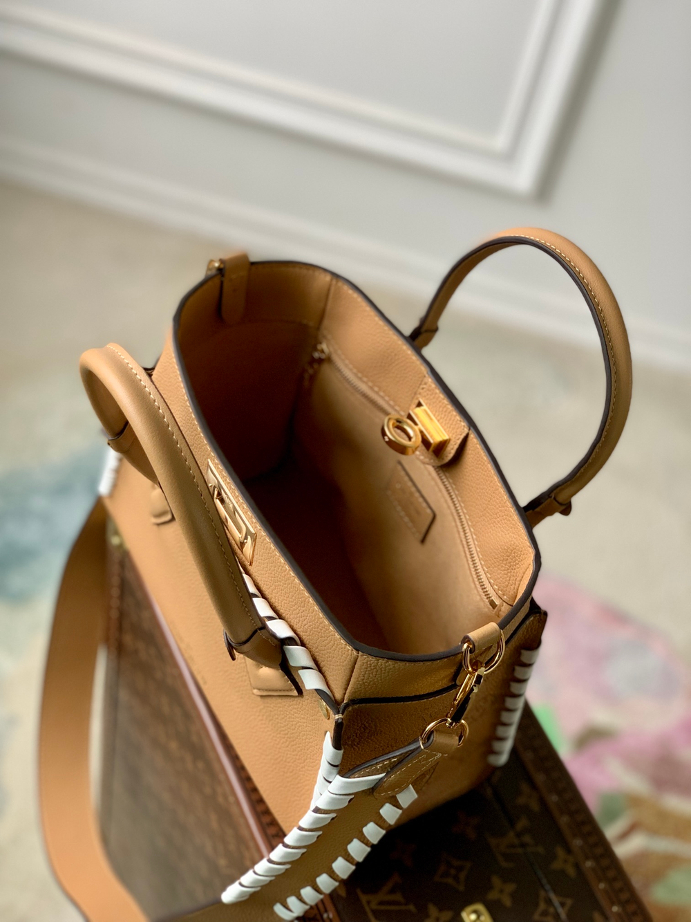 Louis Vuitton On My Side PM