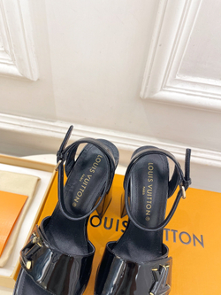 Louis Vuitton Shake Platform Sandal