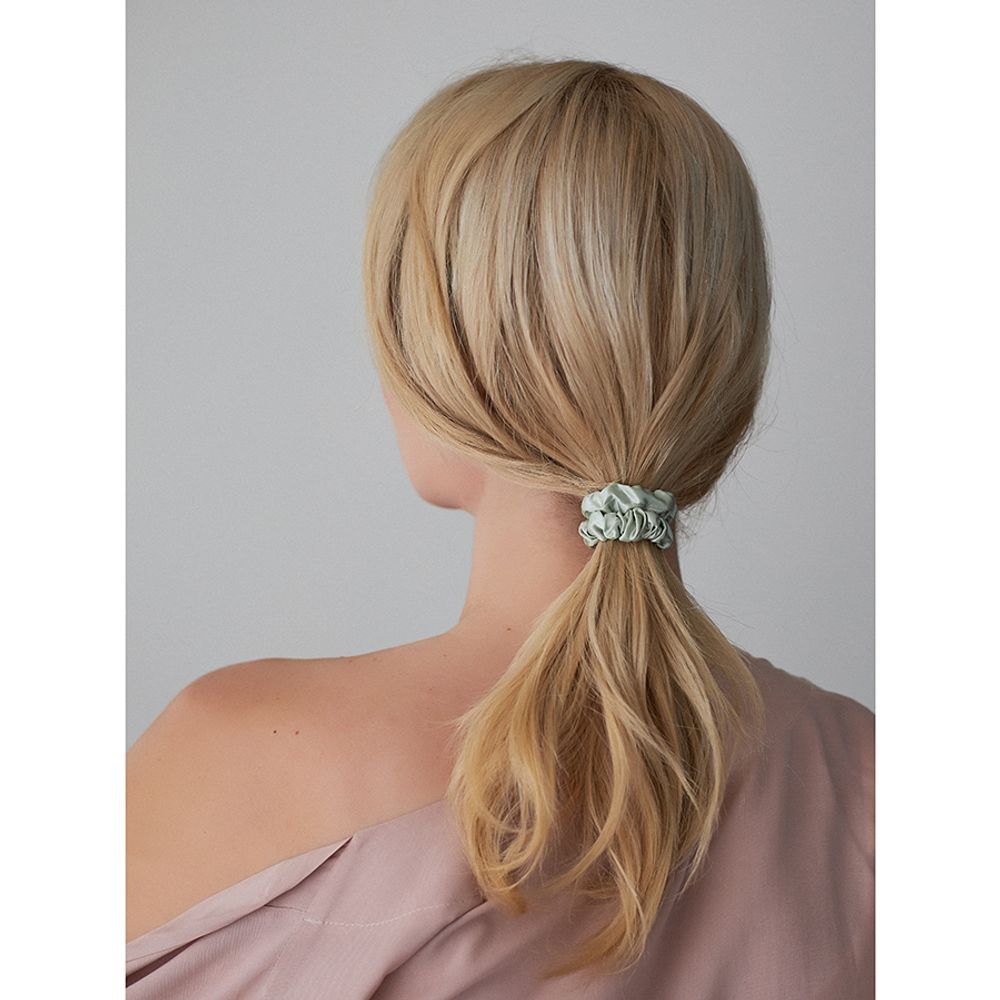 Набор из 4 шелковых резинок для волос мятного цвета из коллекции Essential