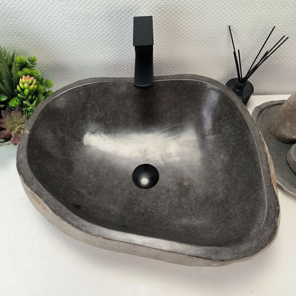 Раковина из речного камня RS-63445 (55*45*15) 0123