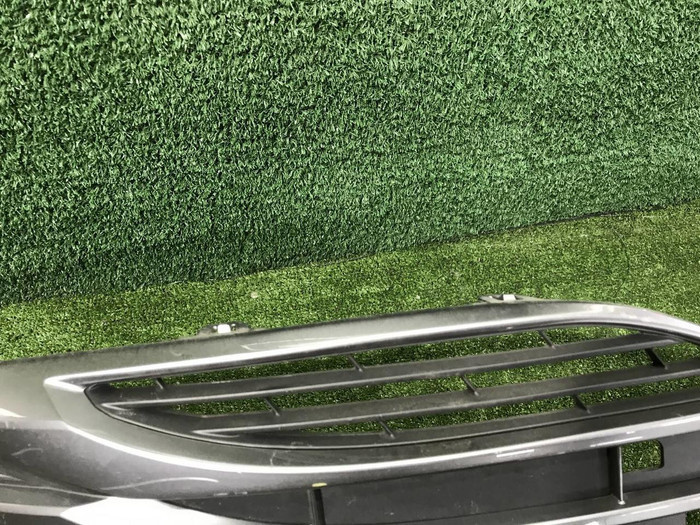 Решетка переднего бампера Toyota Camry xv70 (2017-2021)