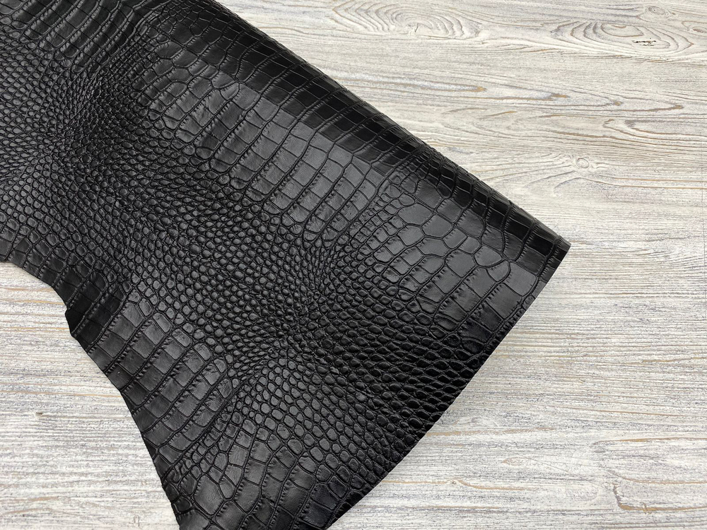 Capra Crocco Black (0,8-1,0 мм), цв. Черный, натуральная кожа козы