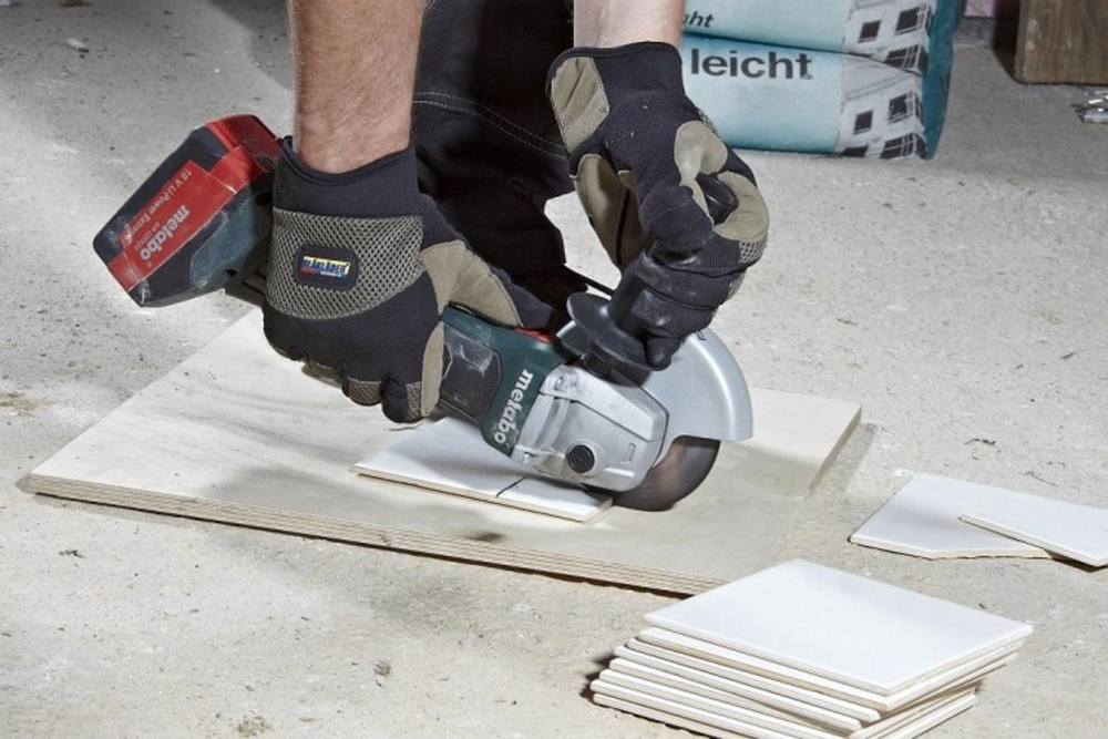 УШМ аккумуляторная METABO W 18 LTX 125 Quick без АКБ и ЗУ 602174850