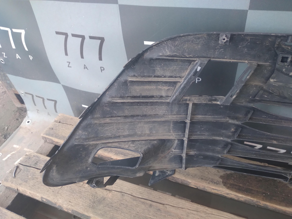 Решетка переднего бампера Toyota Camry (XV70) 17-21 Б/У Оригинал 5311333020