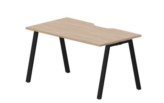 стол Arena 1380х780х750мм (с эргономичным вырезом)