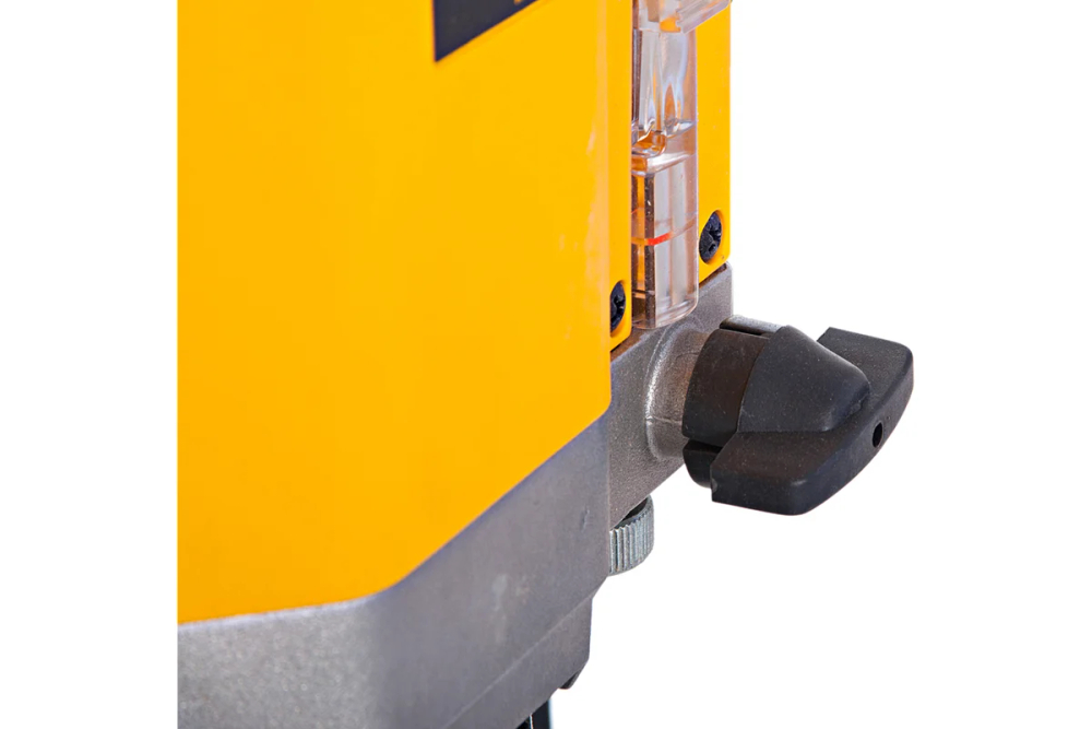 Фрезер DeWalt DW624