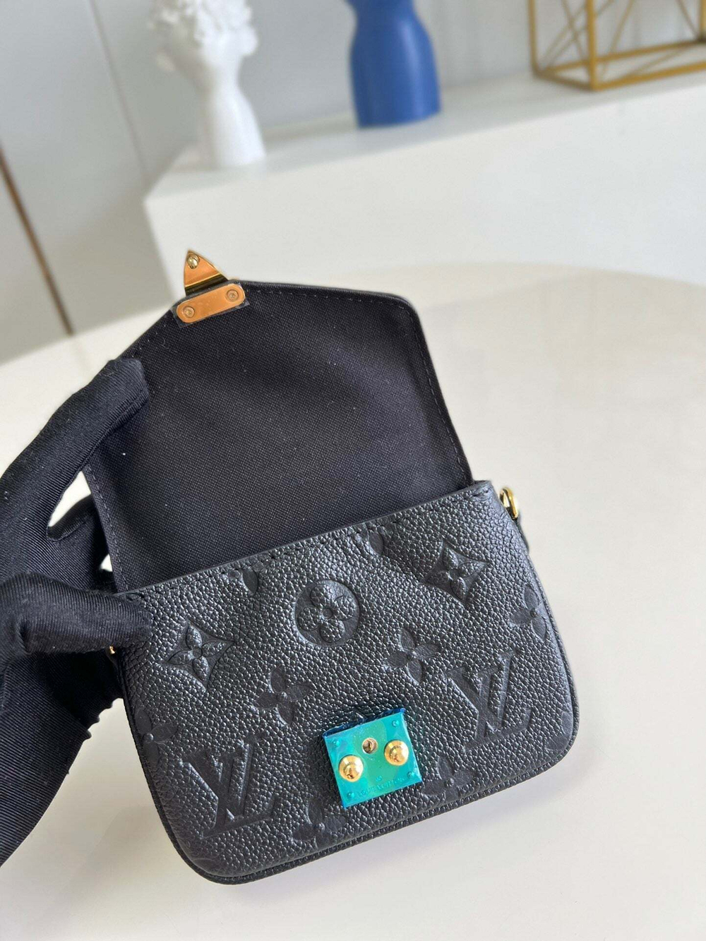 Louis Vuitton Micro Metis