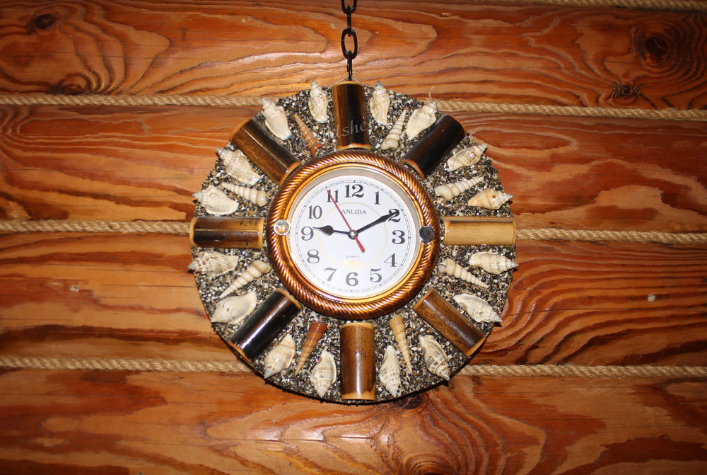 Часы с морскими ракушками декоративные своими руками