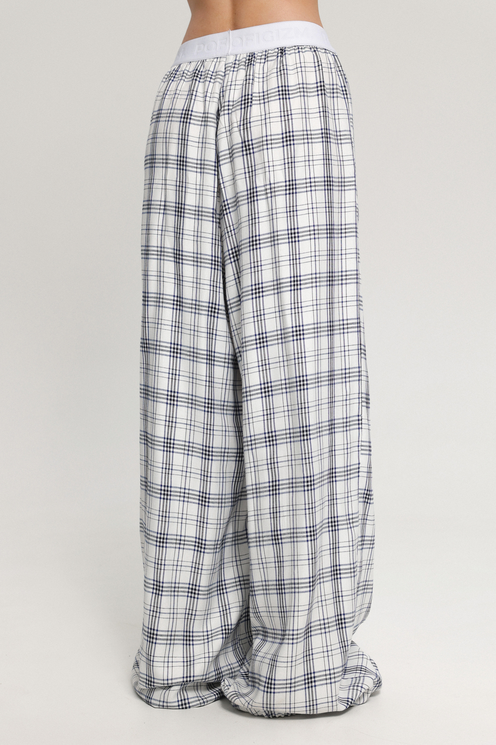 Брюки в клетку