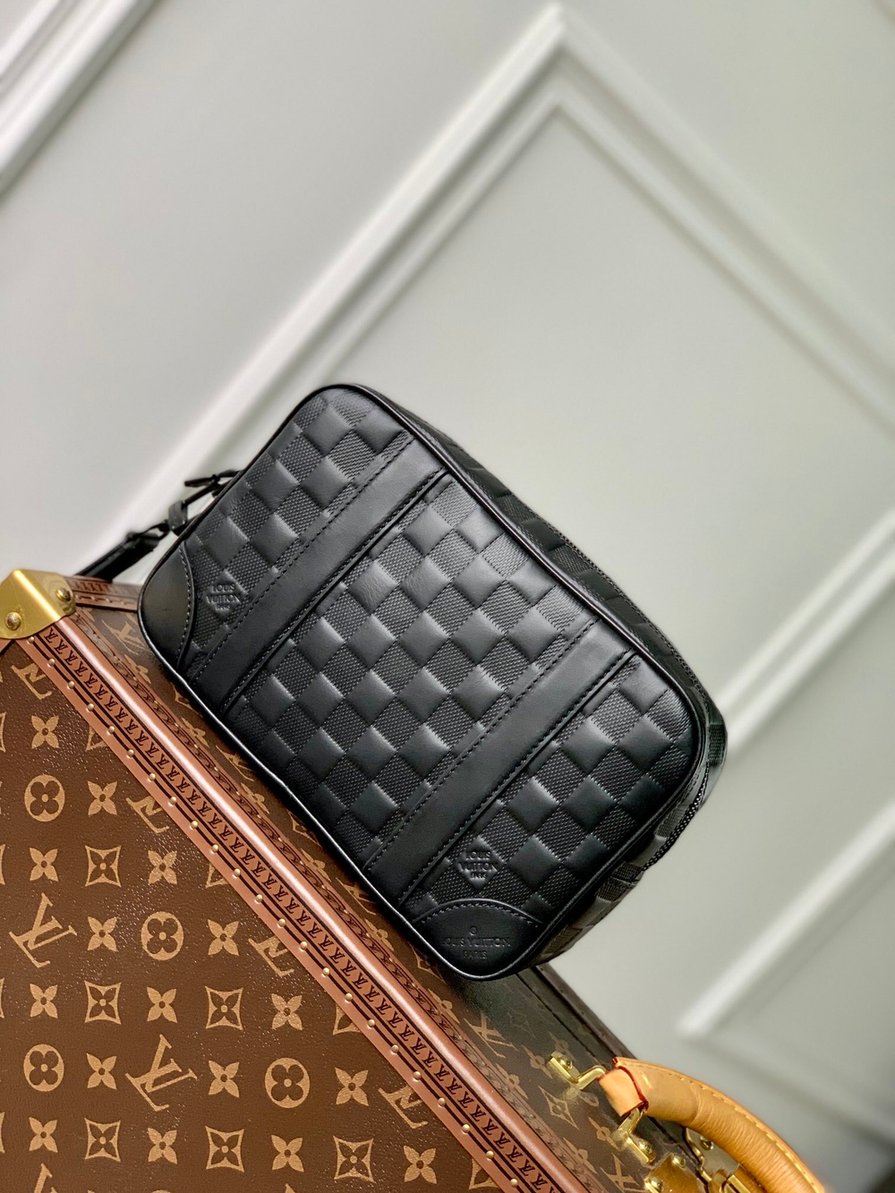 Louis Vuitton Pochette Kasai