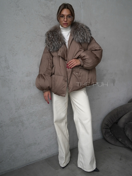 Короткий коричневый пуховик с рукавами-фонариками