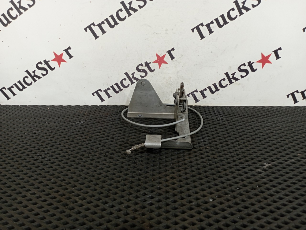 Замок капота левый 2023г.