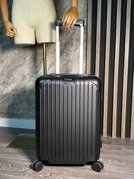 Чемодан Rimowa
