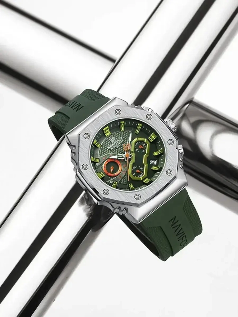 Часы наручные кварцевые NAVIFORCE на силиконовом ремешке, серебристый/зеленый W8860-02