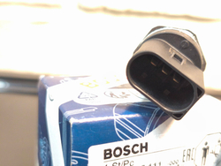 Датчик давления топлива VAG Bosch 026154511