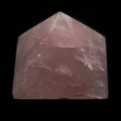 Пирамида розовый кварц асс.