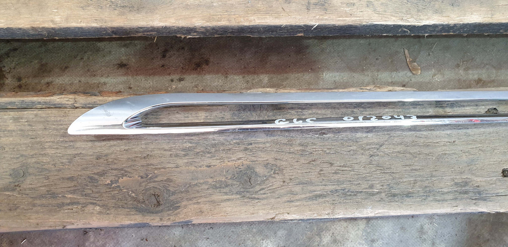 Молдинг решетки радиатора Mercedes GLC (X253) 15-19 Б/У Оригинал A2538880185