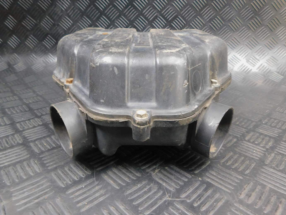 Корпус воздушного фильтра Kawasaki ZZR 400 98 053051