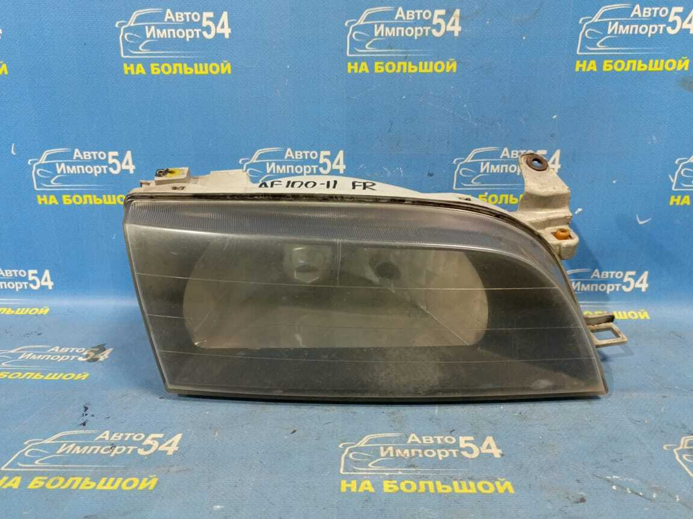 Фара передняя правая TOYOTA COROLLA 1995
