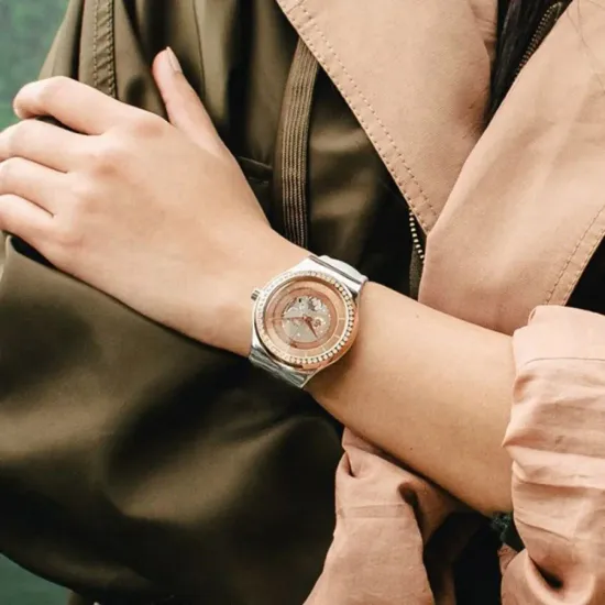 Наручные часы Swatch YIS415