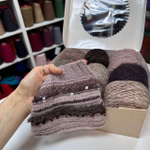 Набор итальянской фантазийной пряжи для джемпера "КАПРИЗ"; Состав: кидмохер, меринос, альпака, хлопок, люрекс, пайетки. Общий вес: 560 гр