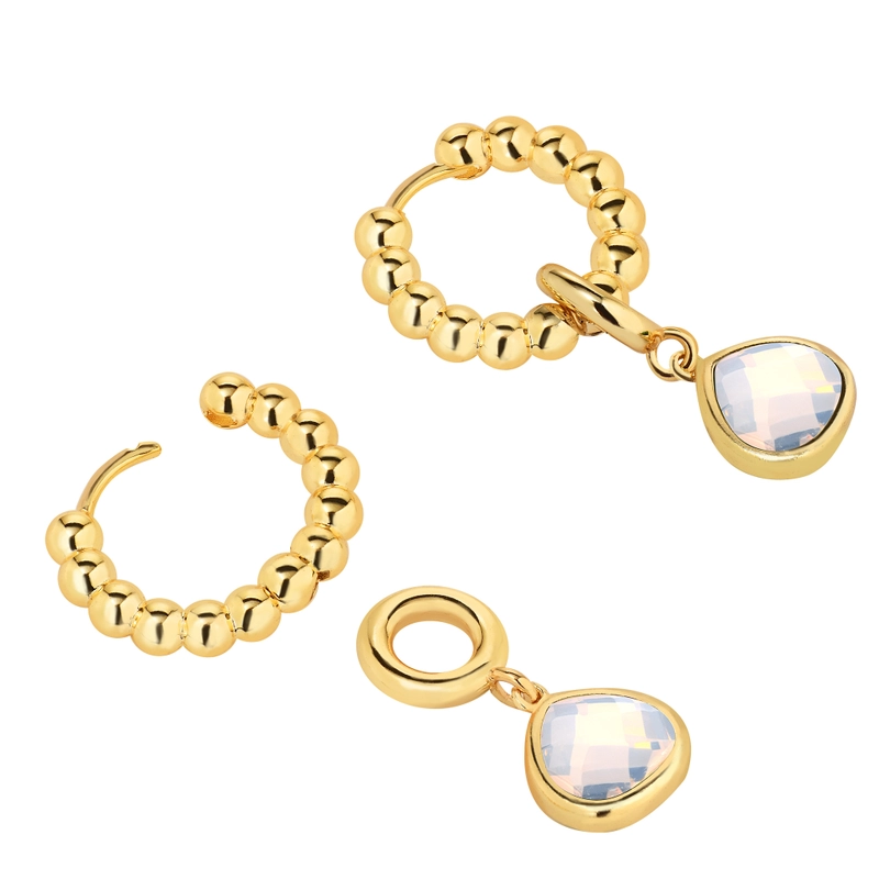 Серьги с белыми подвесками каплями