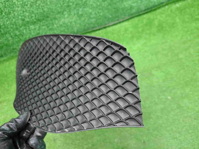 Решетка переднего бампера Mercedes E W213 (16-21)