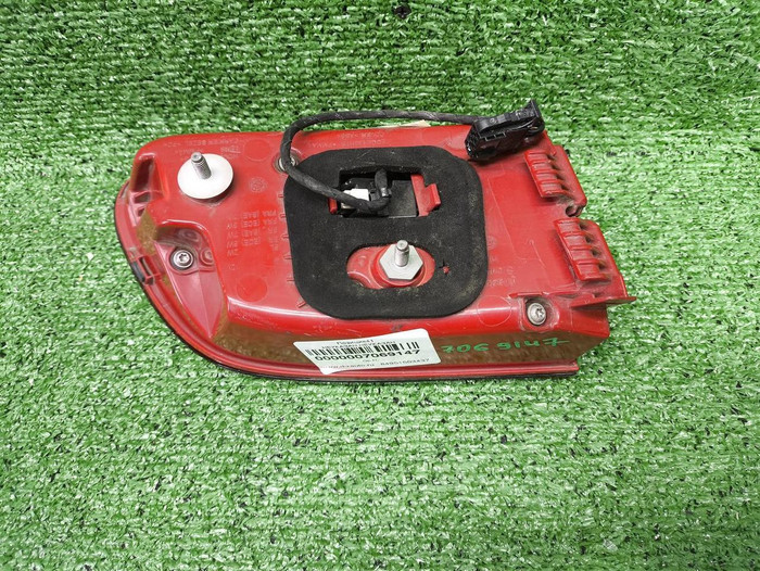 Фонарь правый внутренний Porsche Macan (2014-2018)