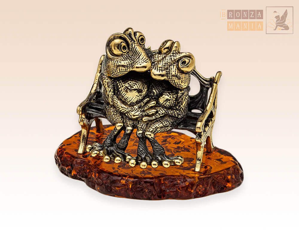 фигурка Лягушки влюбленные