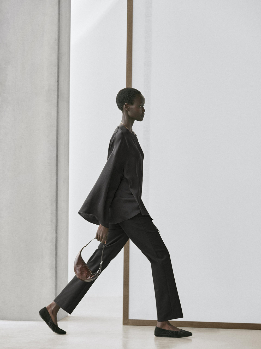 Massimo Dutti Рубашка из струящейся ткани внахлест, черный