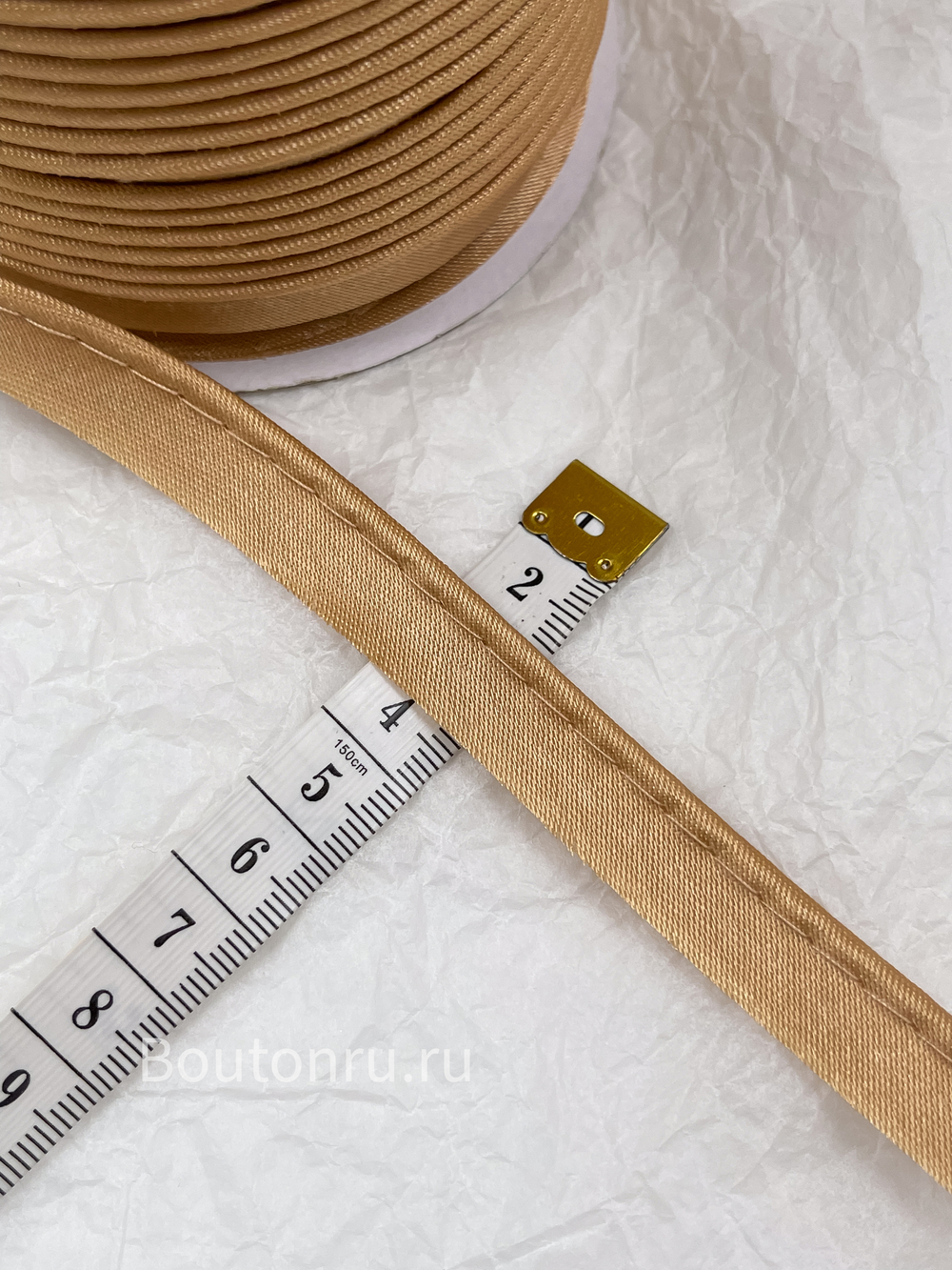 Кант декоративный 1 см бежевый (карамельный) атласный