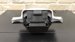 Опора двигателя левая 7-ст dsg dq500  VAG GEN 2