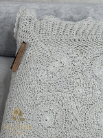 Подушка декоративная "Кружево" серо-оливковая 45x45x10см от J-LINE